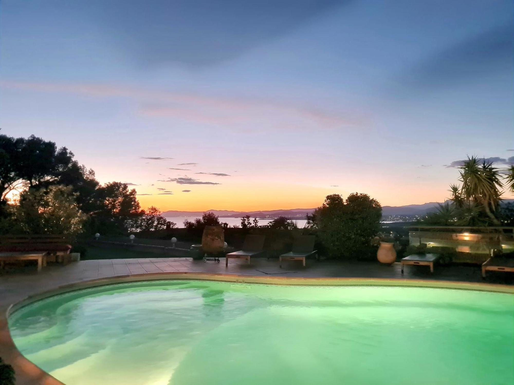 Villa M, Chambres D'Hotes, Vue Mer, Sauna, Piscine A Six-Fours Six-Fours-les-Plages Exterior photo